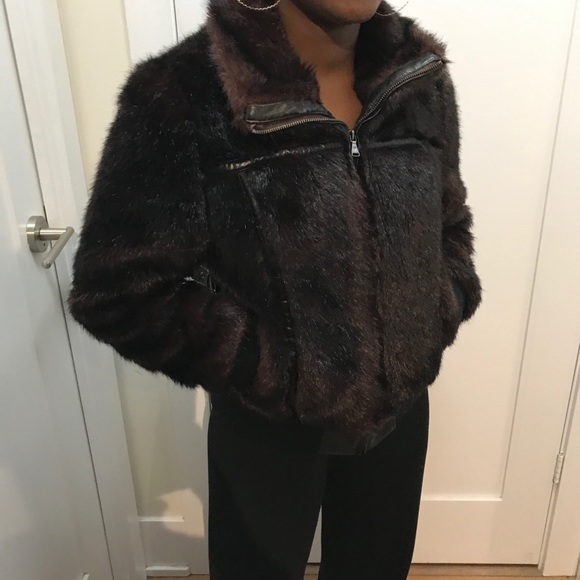 Faux fur Guess bomber jacket - Picture 5 of 6